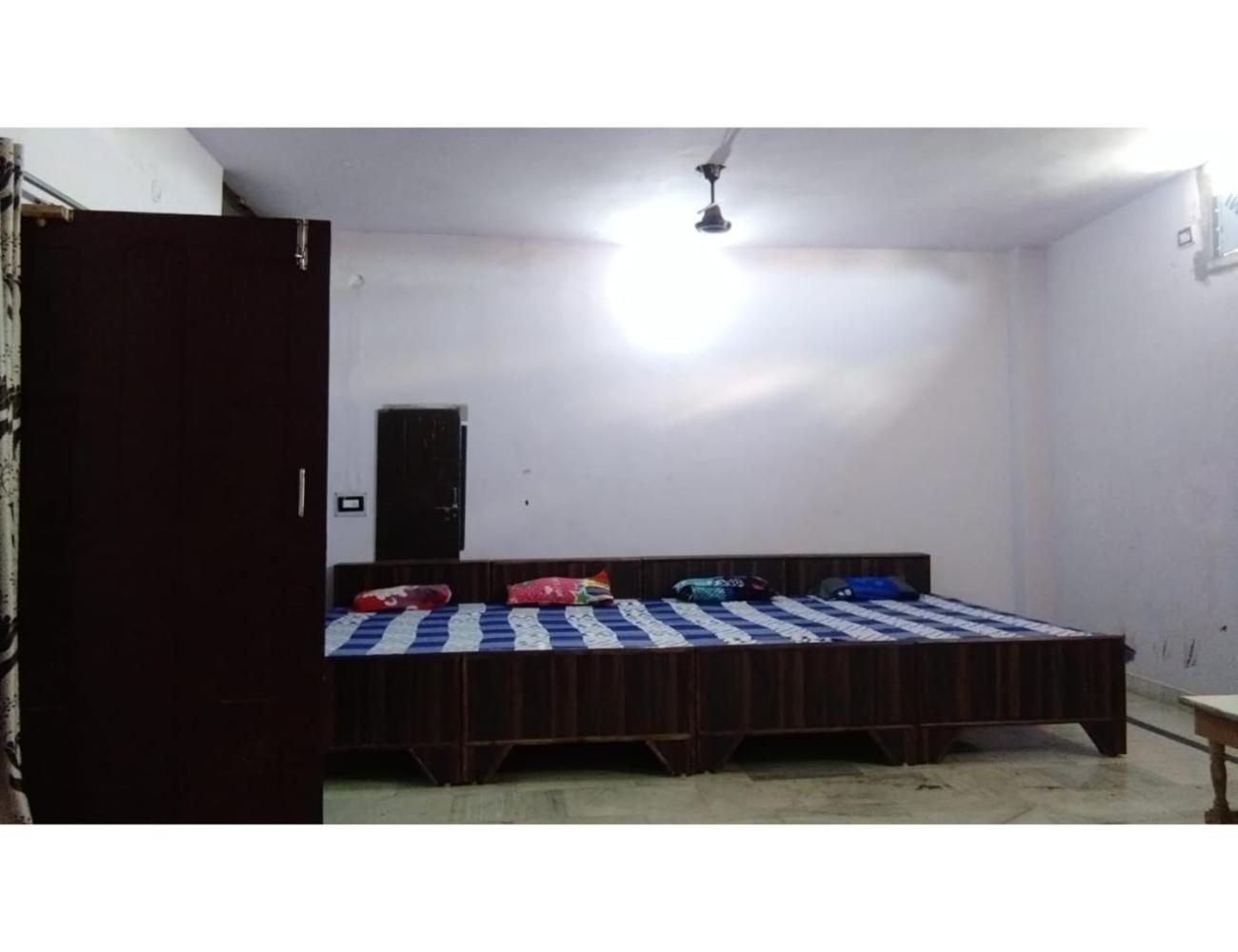 Ishwari Guest House, Varanasi Luaran gambar